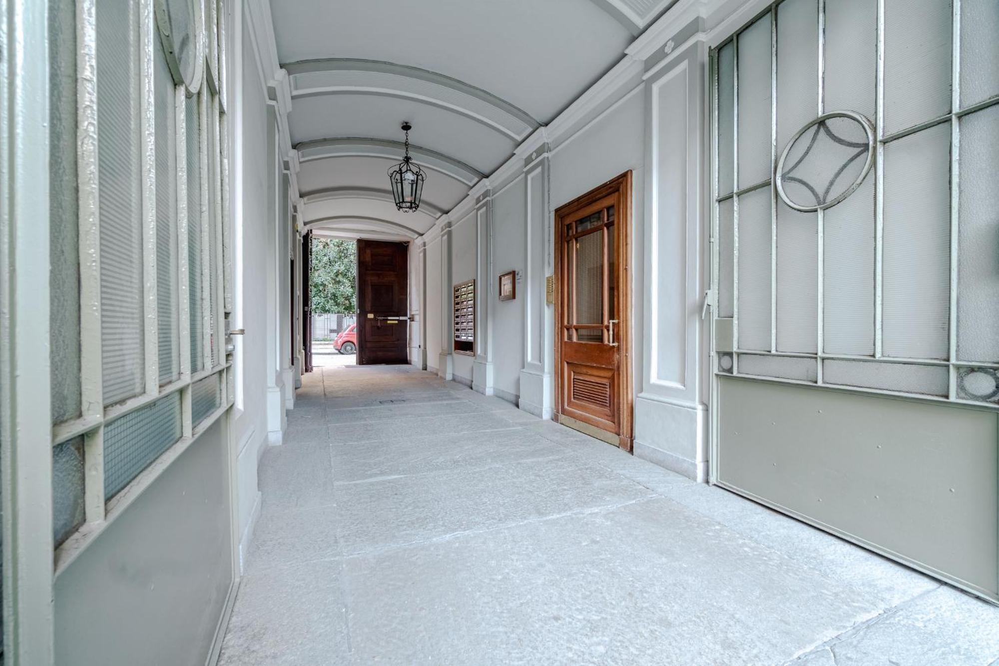 Piazza Vittorio Veneto Elegant Flat Apartment
